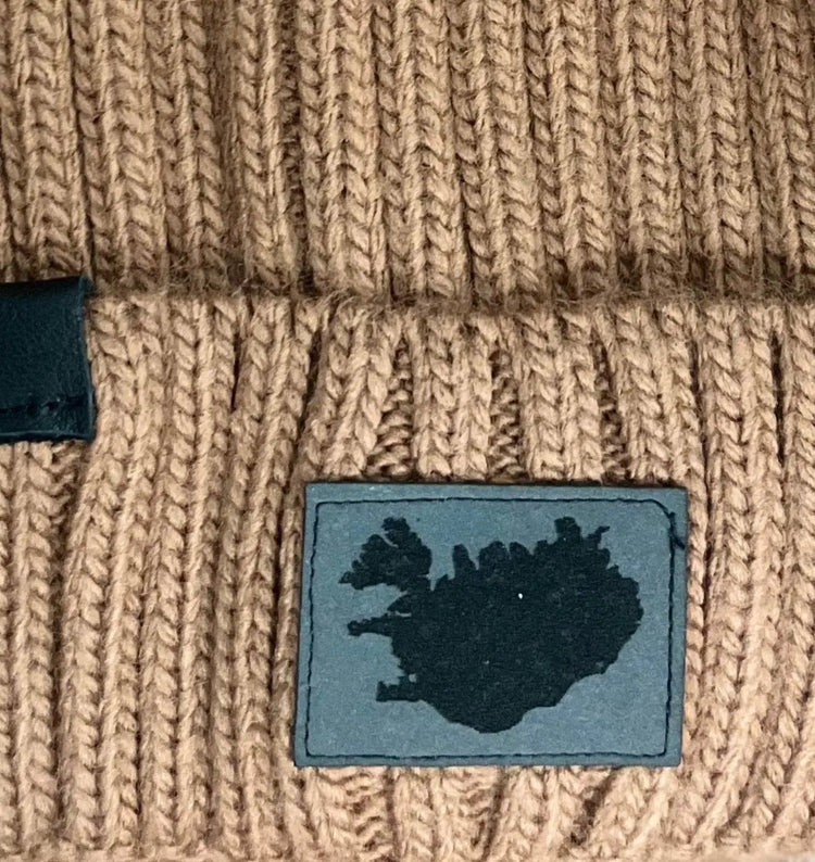 Karamelowa Czapka w prążki z Czarnym detalem REYKJAVIK