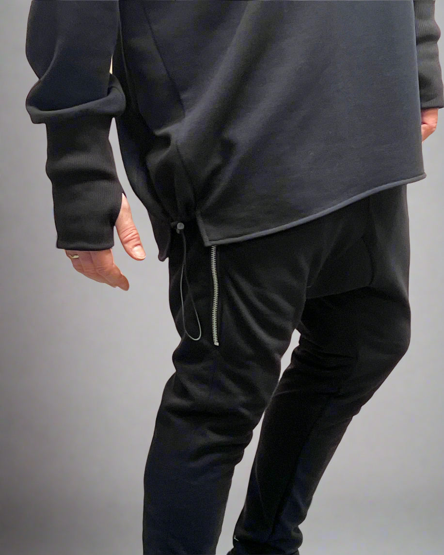 REBEL Sweter Czarny OverJump AW25/5 REYKJAVIK
