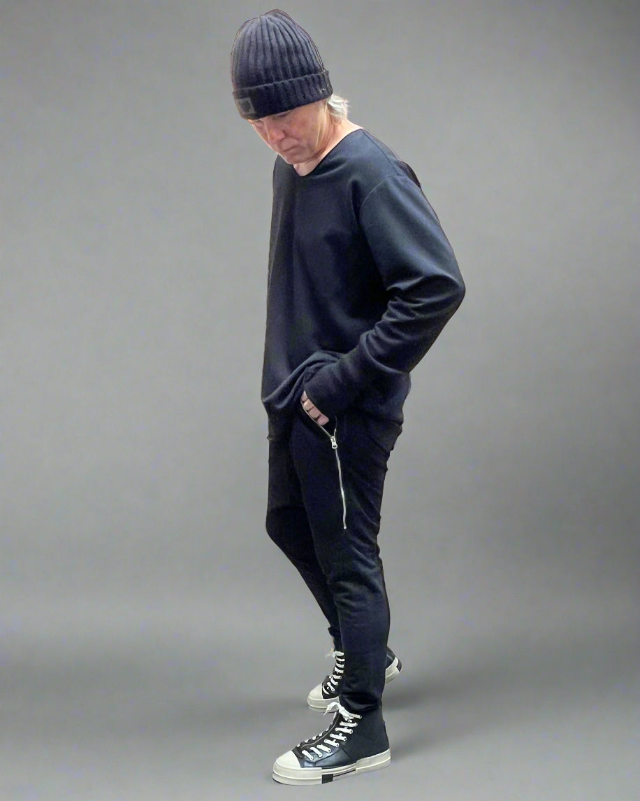 REBEL Sweter Czarny OverJump AW25/5 REYKJAVIK
