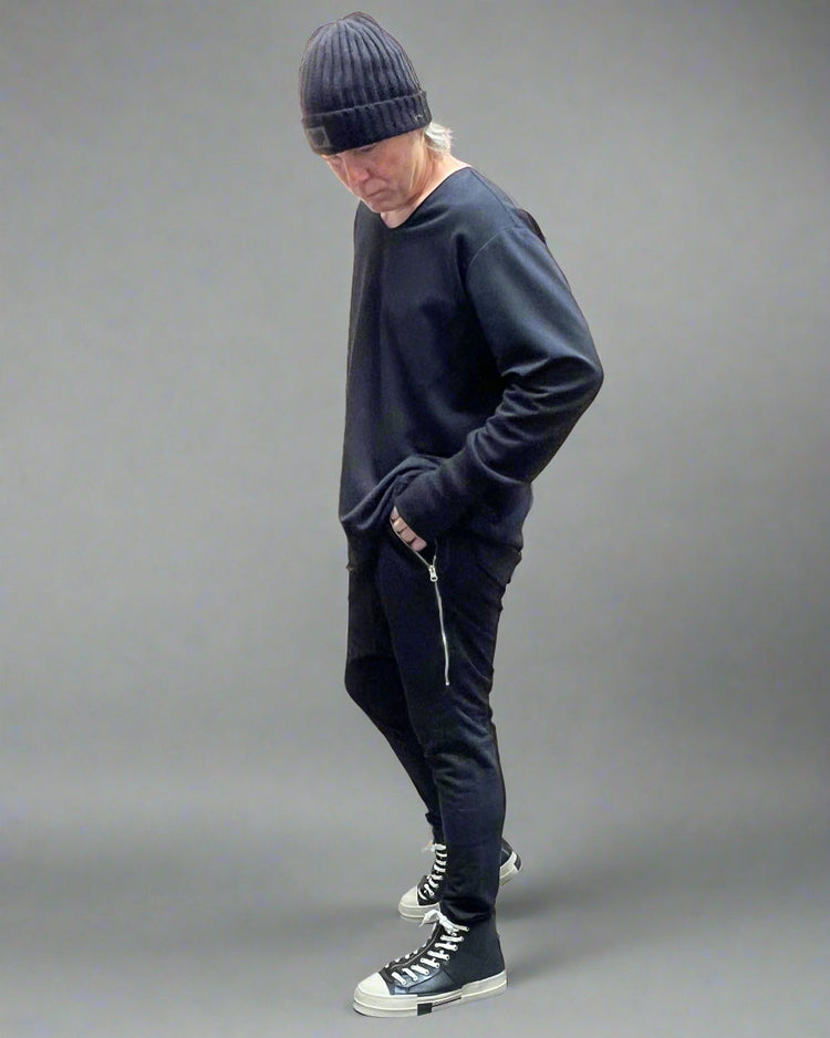 REBEL Sweter Czarny OverJump AW25/5 REYKJAVIK